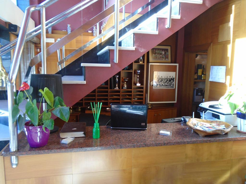 Hostal Fonda Galicia Cardedeu Exterior photo