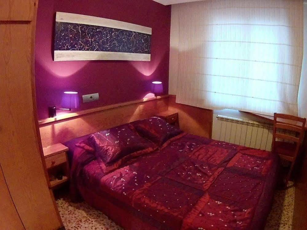 Hostal Fonda Galicia Cardedeu Exterior photo